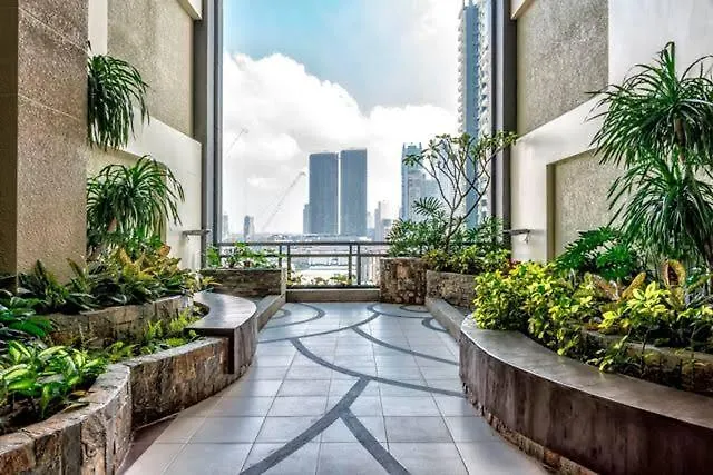 Flair 2 Bedroom Unit With Balcony Manila Filippinerna